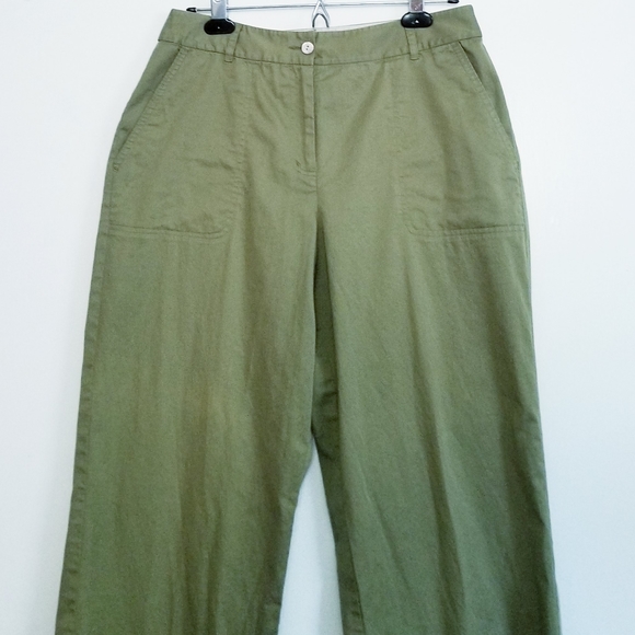 Tommy Bahama Stretch Olive Green Pants - Picture 3 of 16
